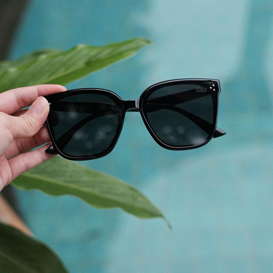 Chekout MONICA Sunglasses by Doppel