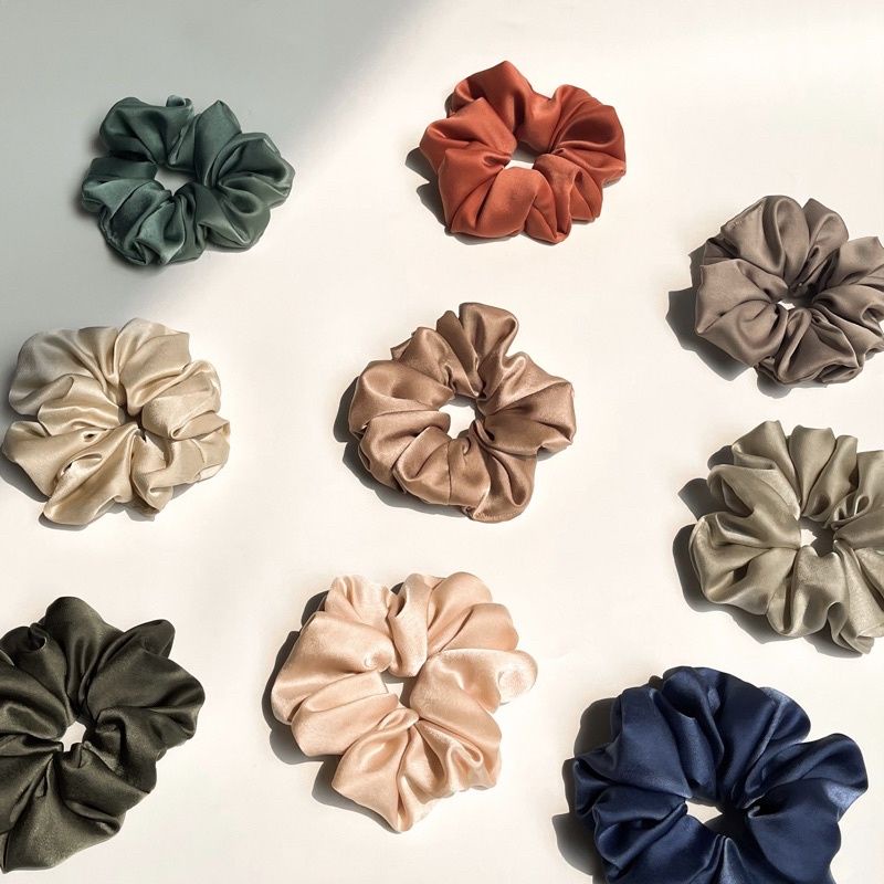 Scrunchie Satin Polos Korean Style Warna Random