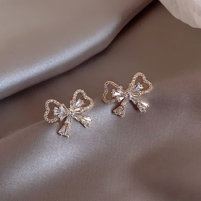 Anting E344 Air Tawar Lapis Silver Sterling 925 untuk Fashion Wanita anting