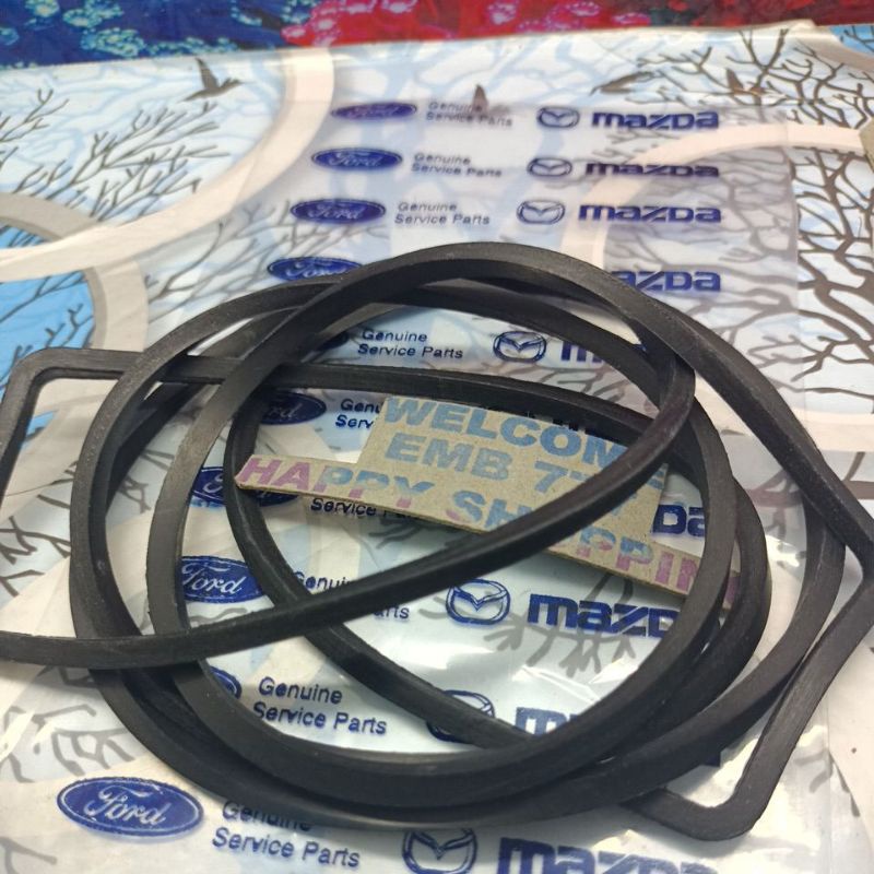 KARET SEAL UPPER TANK RADIATOR  FORD EVEREST 1997-2005