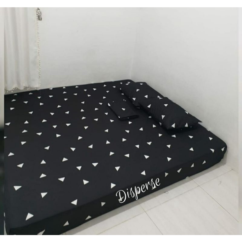 Sprei Home Made Karakter black triangle Murah
