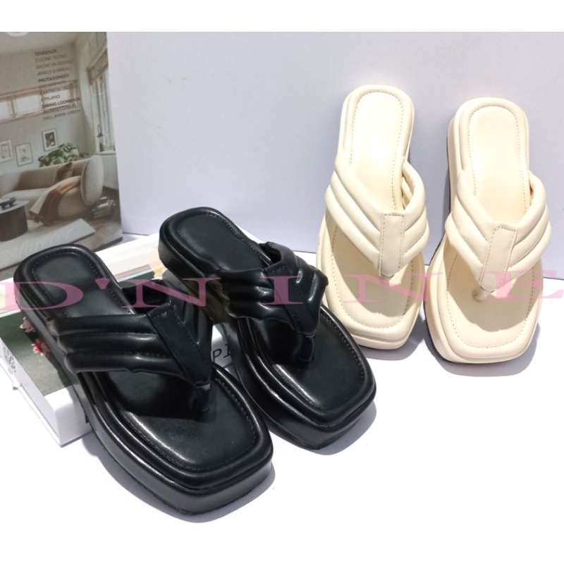 DN 03 Sandal wedges platform anak tanggung/gadis belia (31-35)