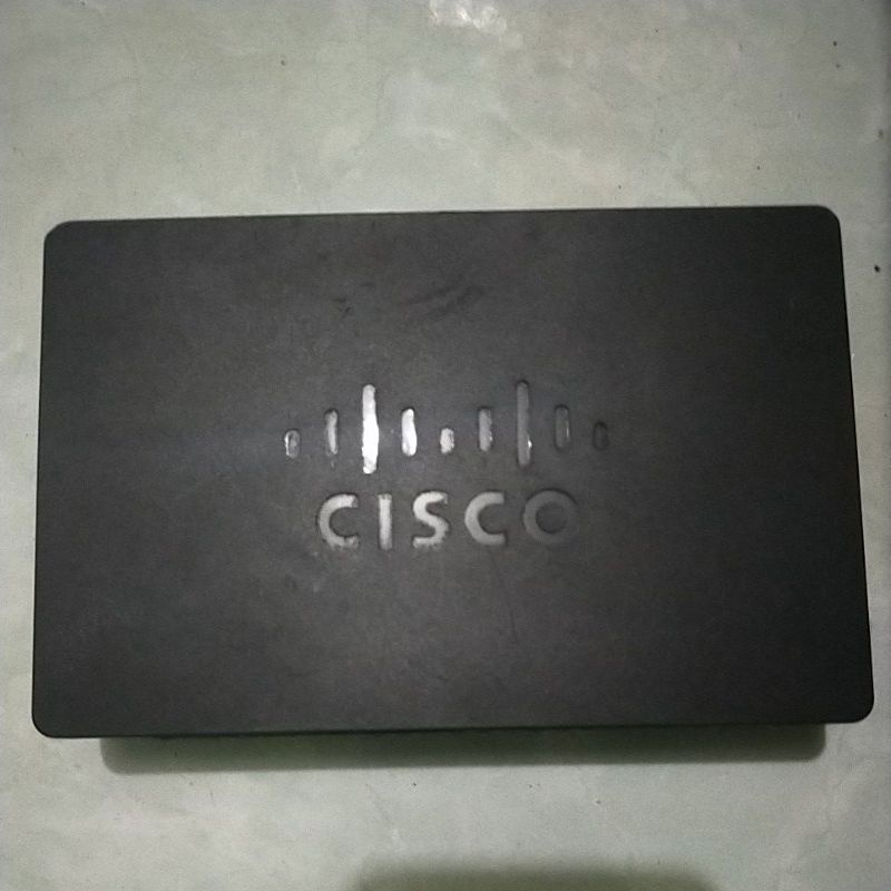 Cisco 8 Port Gigabit desktop switch model SG90D-08