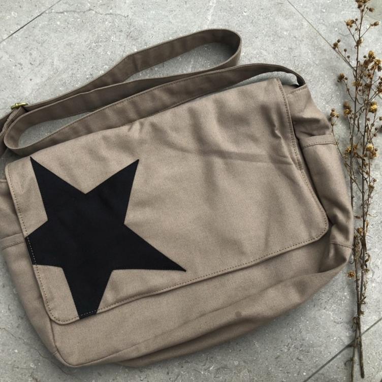 Stok Terbatas STAR MESSENGER BAG [BLACK] | aesthetic messenger bag | fairycore bag