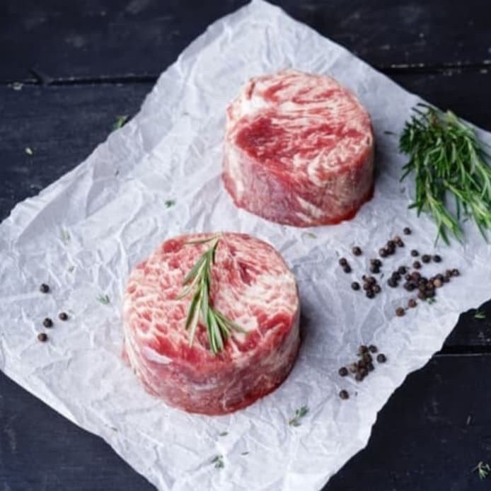 

tenderloin steak wagyu santori blue label 200gr HALAL
