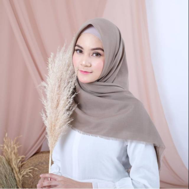 Jilbab Segiempat Rawis Exclusive Hijab Segi Empat Saudia Square Polos