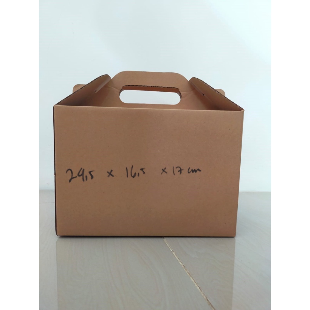 

Kardus Jinjing/Tenteng BARU UK. 24,5x16,5x17cm POLOS WARNA COKLAT (harga paket 10Pcs)