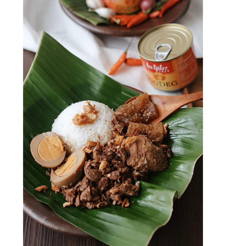 

SuperSale--Gudeg Kaleng Bu Tjitro Varian Pedas Asli Jogja - 210Gram