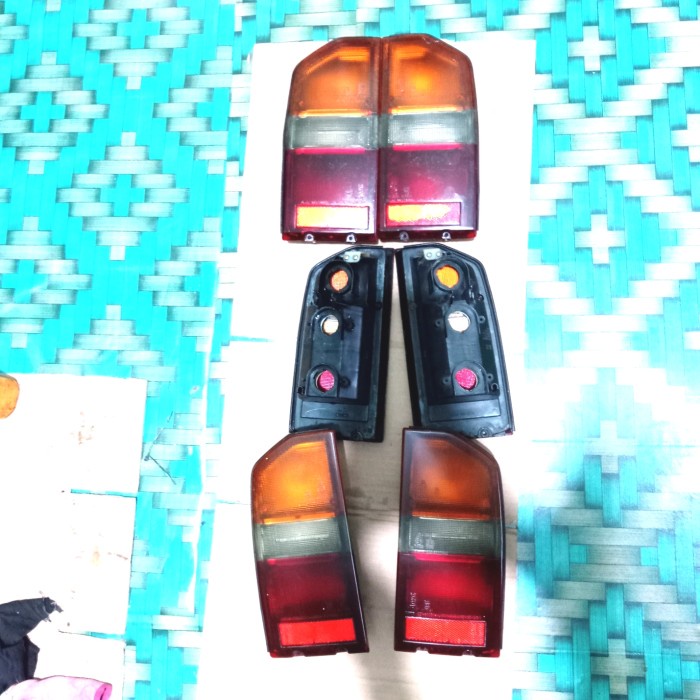 {BEKAS} Lampu belakang stoplamp suzuki escudo vitara sidekick original murah Murah