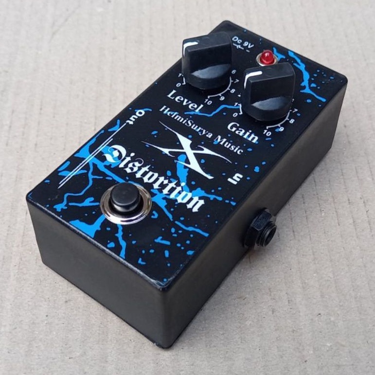 Efek gitar - Efek distorsi X plus Adaptor