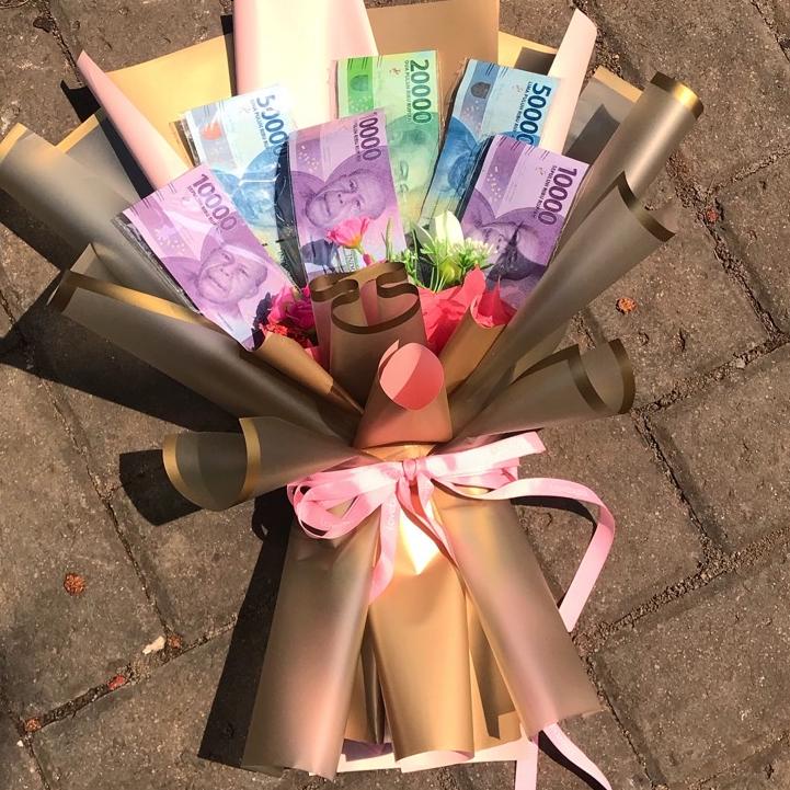 

Codeh6H1t--BUKET WISUDA UANg ASLi/MONEY BOUQUET / BUKET DUIT / BUKET UANG / BOUQUET UANG / BOUQUET WISUDA / BOUQUET ULANG TAHUN / BUKET LAMARAN