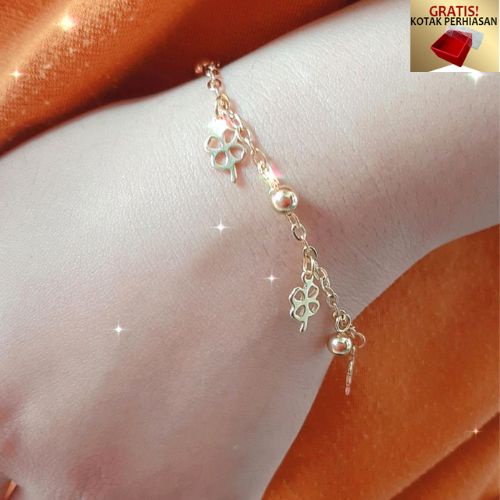 Promo Gratis kotak perhiasan Gelang Tangan Titanium Anti karat Gelang Wanita dewasa Model Clover Terbaru - Lovelybutik
