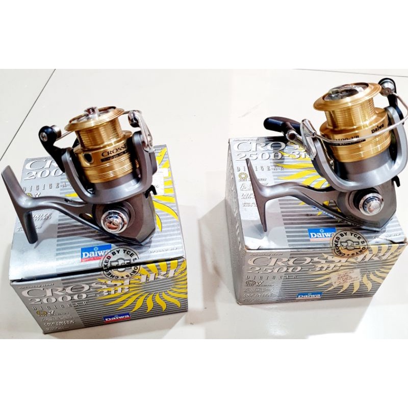 REEL DAIWA CROSSFIRE 2000 - 3ib , 2500 - 3ib