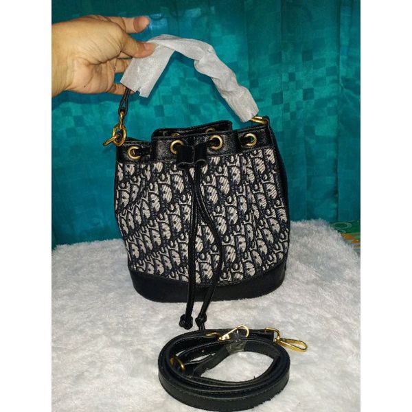 Tas import serut Dior kanvas premium
