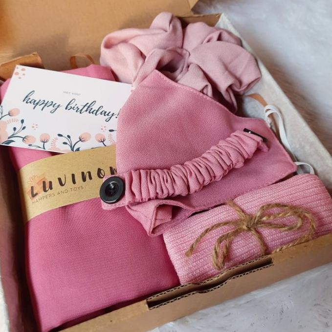 

10.10 Product HOT hampers hijab segi empat hadiah ultah wedding wisuda dll gas !!
