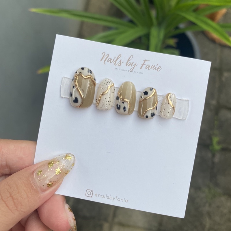 Fancy Cow | Press On Nails | Kuku Palsu