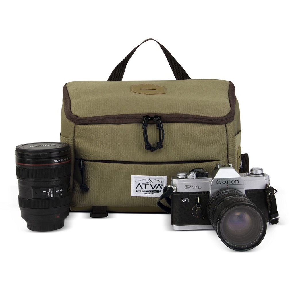 FOCUS KHAKI ORIGINAL x ATVA Tas Kamera Selempang Pria Wanita Slingbag Lensa DSLR Mirrorless Tripod Sling Bag Camera Multifungsi Casual Camera Shoulder Bag Premium Unisex Shoulderbag Tas Slempang Bahu Free Rain Cover Keren Terbaru Kekinian Branded