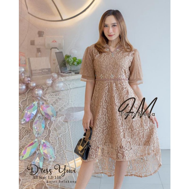 KEBAYA MODERN // KEBAYA ORIGINAL // DRESS YUVI // BAHAN BRUKAT KOMBINASI PAYET MIX TILLE DOT // By Ferry Mena