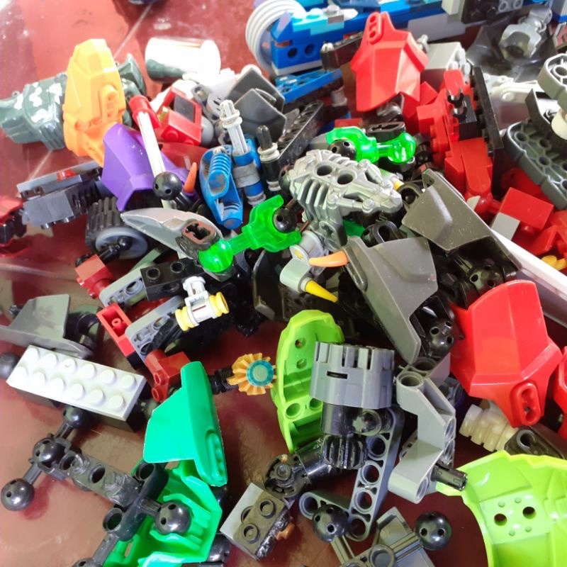 MAINAN ROBOT BIONICLE CURAH KW PRELOVED BOOTLEG