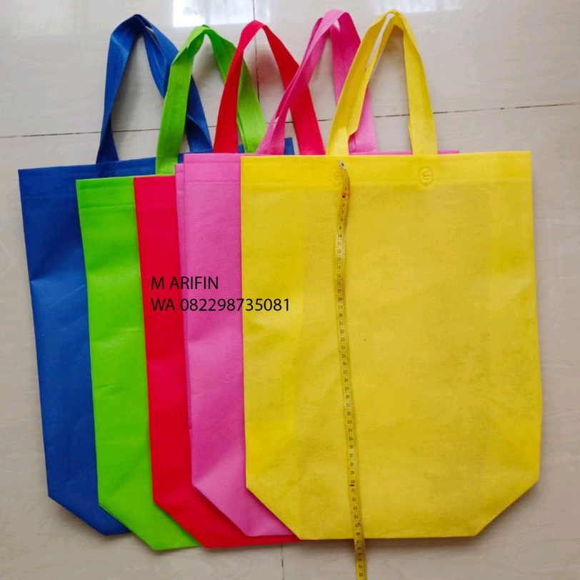 tas besar tas 35x45 cm tas goodiebag tas goodiebag tas goodie bag tas spunbond tas promosi tas custom tas polos grosir tas hadiah tas tas murah tas godibag tas belanja tas beras dan ukuran 25x35cm tas spunbond custom tas goodie bad tas custom tas promosi