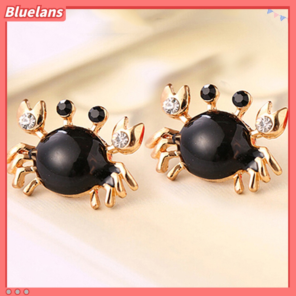 Anting Stud Desain Kepiting Laut Aksen Berlian Imitasi Bahan Alloy Warna Emas Untuk Wanita