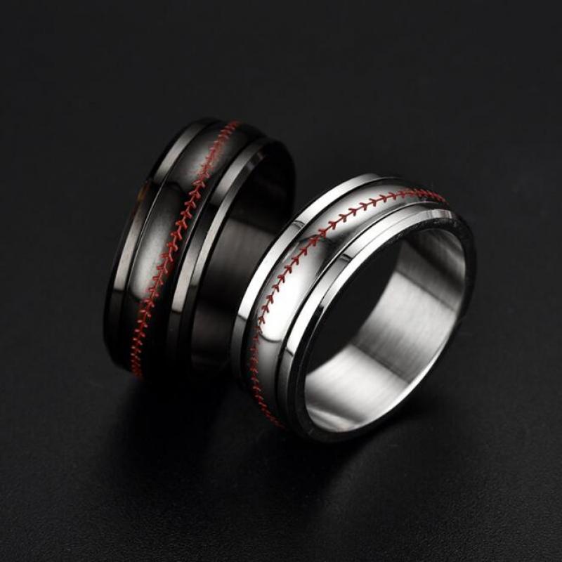 Cincin Pria Desain Garis Merah Bahan Stainless Steel Gaya Vintage Untuk Pesta