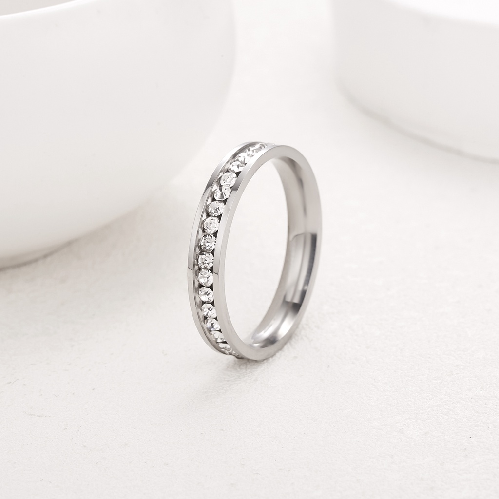 Cincin Berlian Bahan stainless steel Warna silver Untuk Wanita