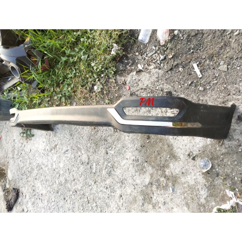 Bodykit belakang INNOVA VENTURER 2021 2022