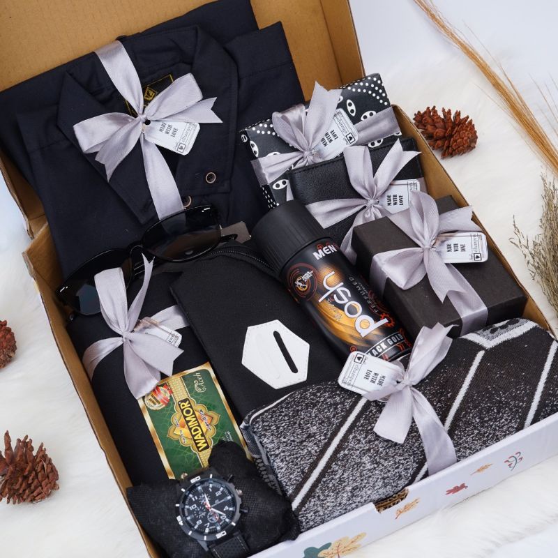 HAMPERS KADO KEMEJA COWO/ HADIAH ULANG TAHUN KEMEJA POLOS PRIA/ HADIAH ULANG TAHUN COWOK/ HADIAH ANNIVERSARY/ HADIAH WEDDING/ GIFT BOX COWOK/ GIFT BOX GRADUATION/ HADIAH COWO KEREN/ HADIAH COWO KEKINIAN