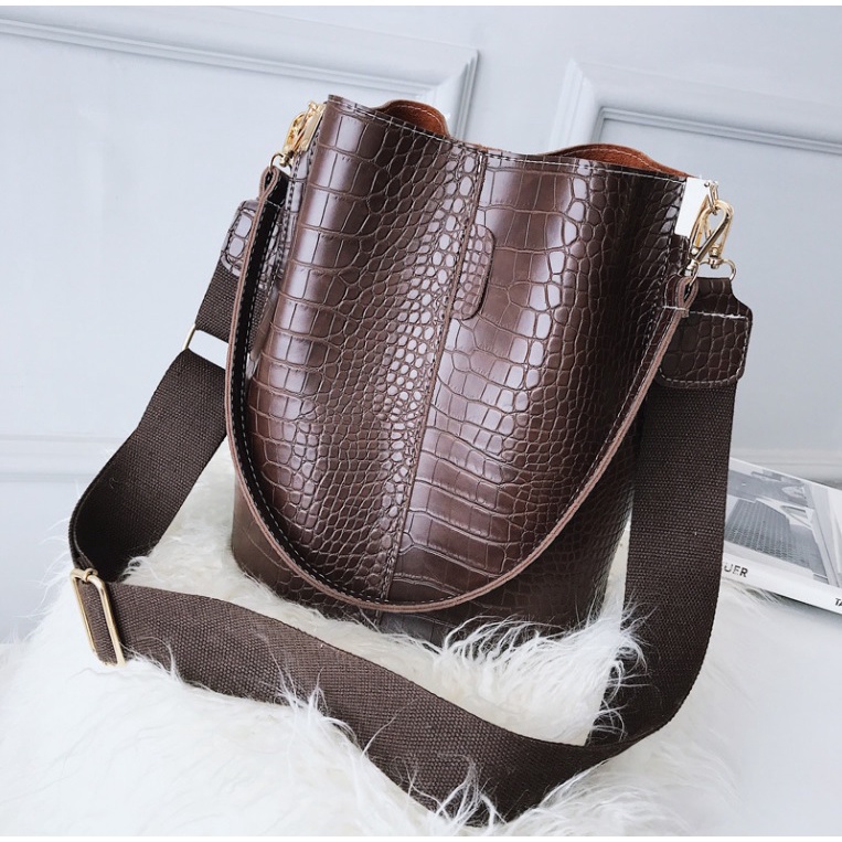 TFT AX200311 92967 AX967 D47 (1 KG MUAT 1) Tas Selempang Bahu Import Cewek Wanita Tas Batam Tas Bucket