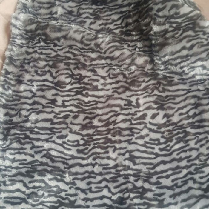 KARPET BULU MOTIF MACAN TUTUL/KARPET BULU KARAKTER(L6E7) Karpet Bulu Rasfur KARPET BULU RAFUR PREMIU