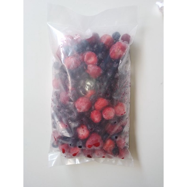 

STRAWBERRIES & BLUEBERRIES IQF IMPORT 1000 gram