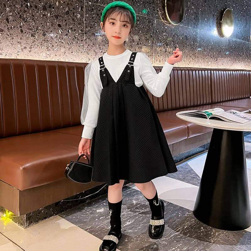 Setelan Overall Dress Anak Perempuan Emboss Black And White