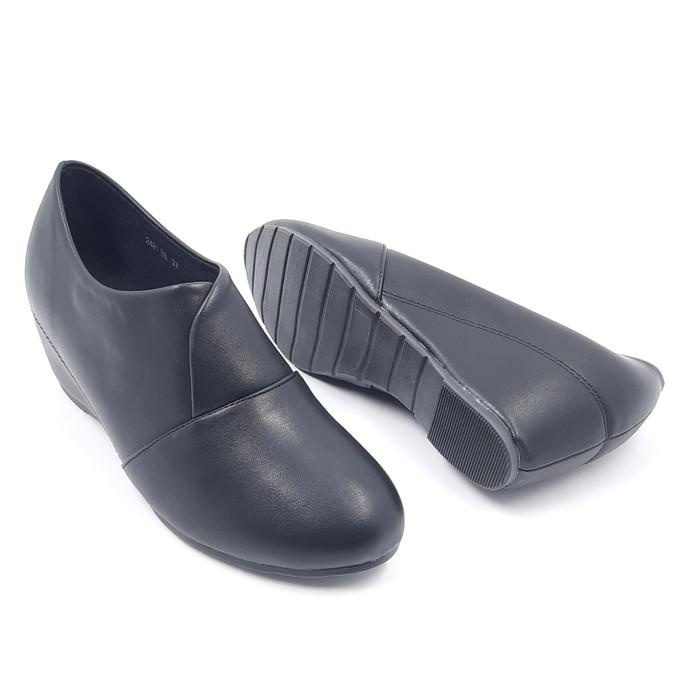 Laviola Shoes - Sepatu Boots Wanita - 2481 LLK BLACK