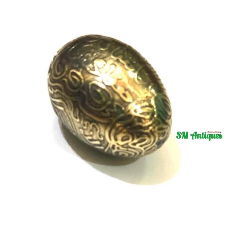 

Ekstra benefit--Barang antik Telur rajah Berkaligrafi Arab kuningan