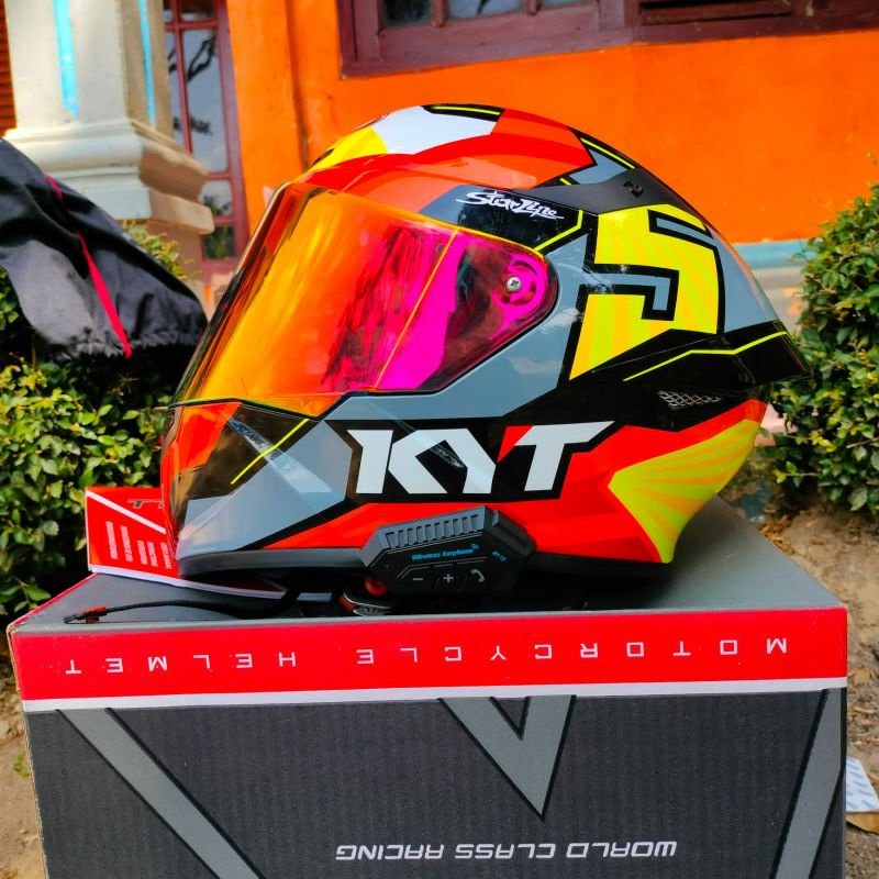 HELM KYT TTC SIZE M + IC BT12 + GOPRO KOGAN