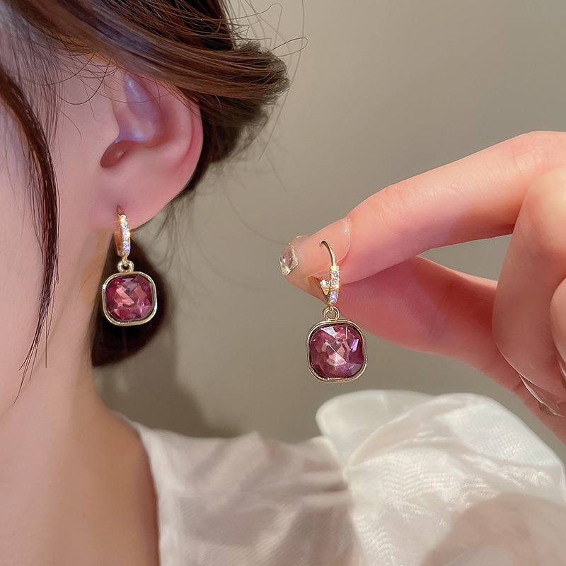 Anting Kristal Berlian Desain Niche Untuk Wanita