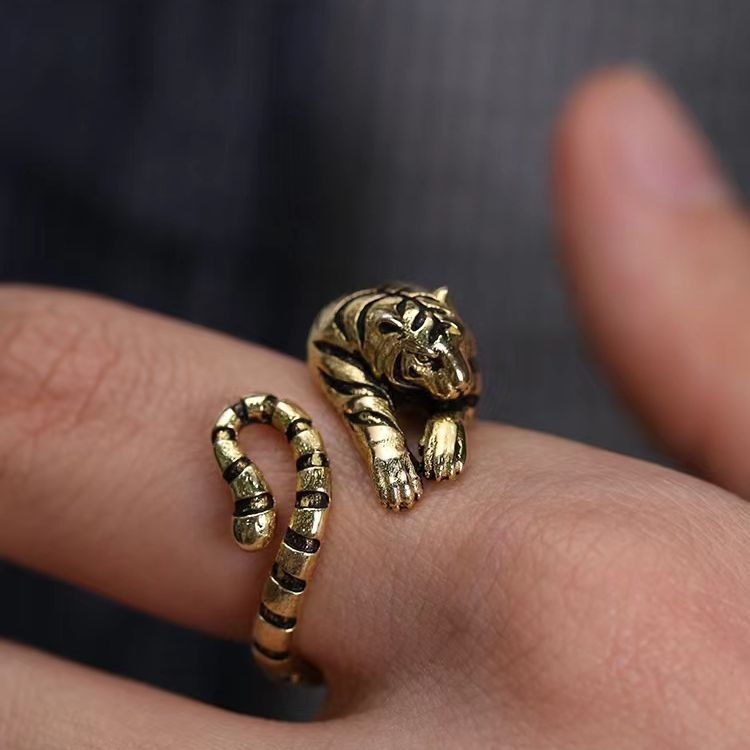 Cincin Model Terbuka Desain Zodiak Harimau Kecil Gaya retro China Untuk Pria