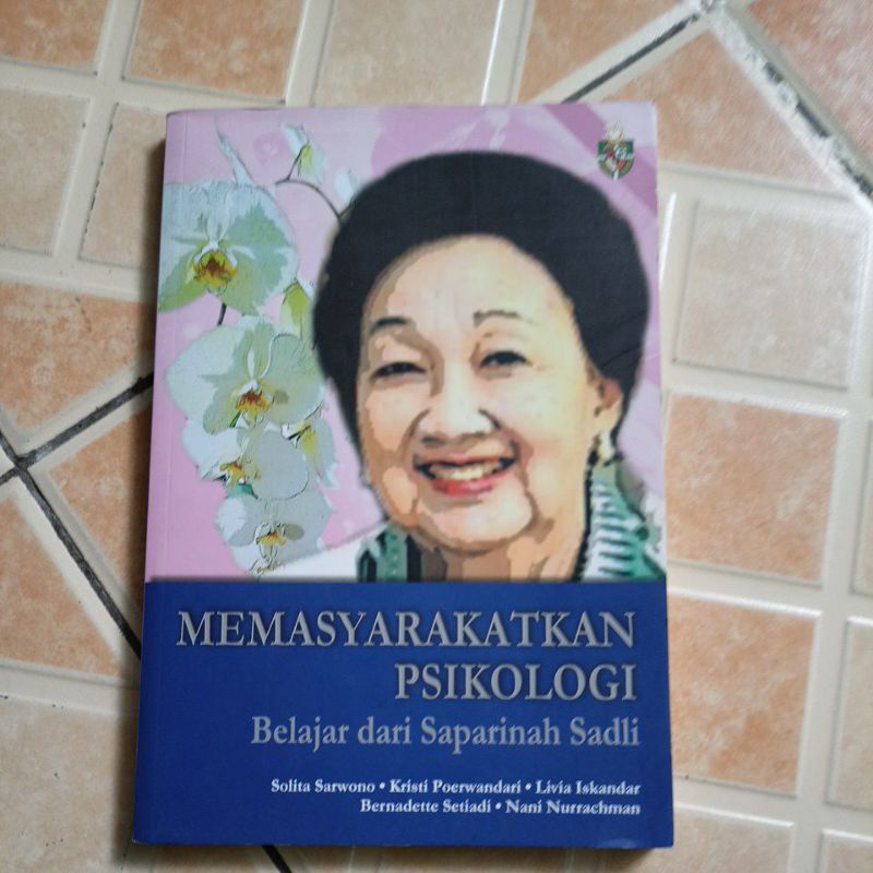 Buku memasyarakatkan psikologi belajar dari saparinah sadli