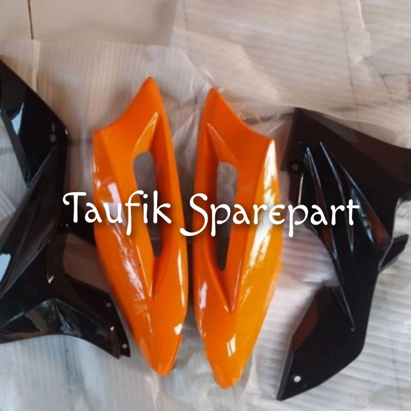 KAP SAYAP LUAR DAN DALAM HONDA BLADE LAMA WARNA HITAM ORANGE KWALITAS SEMI ORIGINAL