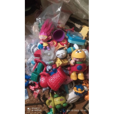 Mainan Happy Meal MCD perkilo isi -+30 pcs