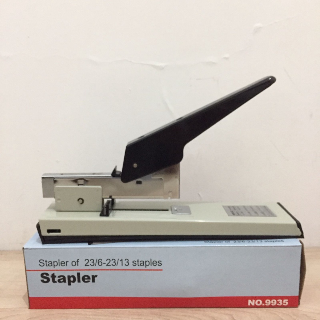 

Debozz Heavy Duty Stapler Besar N0 9935