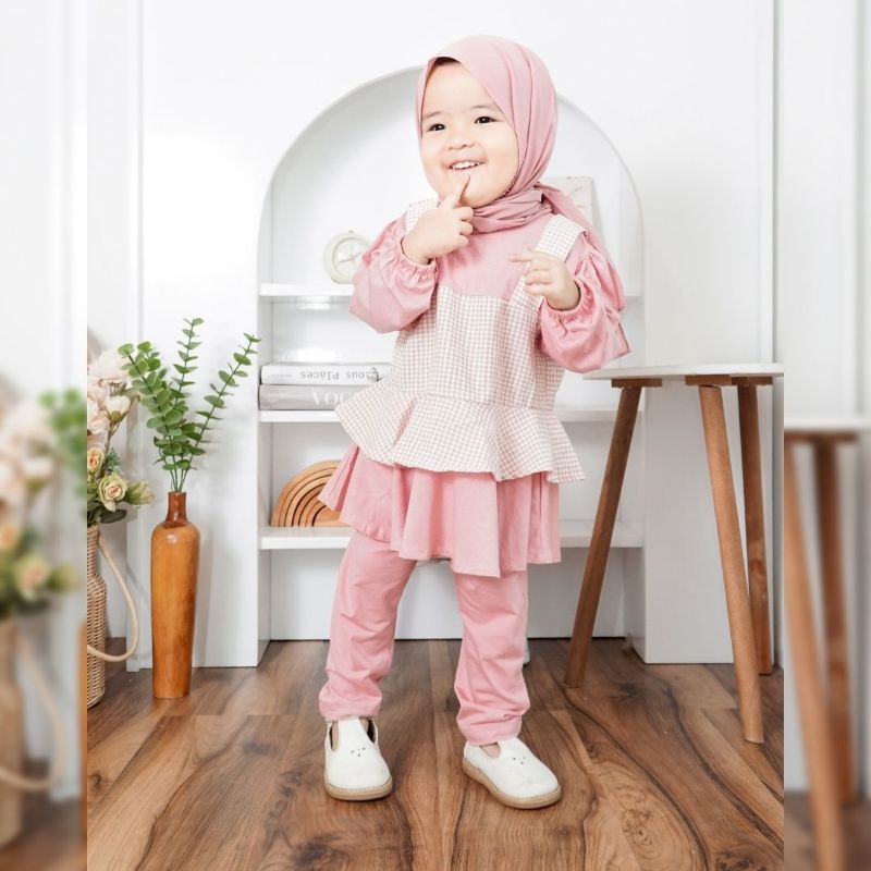 Ayumi One Set by lilbi - baju anak elbi - one set muslim anak perempuan import 1 tahun - set muslim anak perempuan 2 tahun - set busana muslim anak perempuan - set baju muslim anak perempuan - outfit anak perempuan