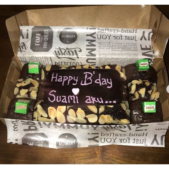 

Fudgy brownies for special day