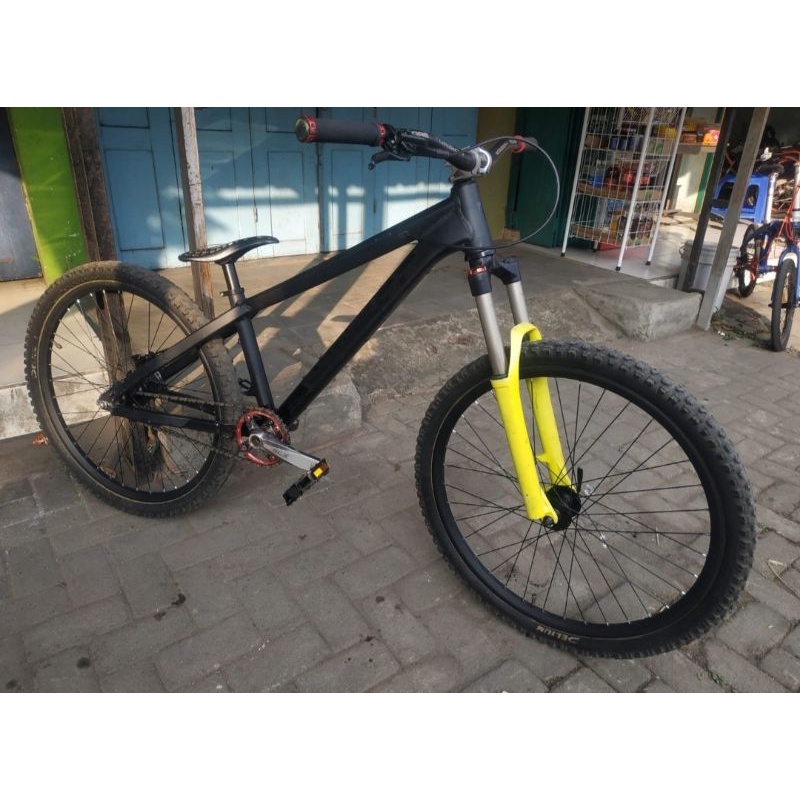 Sepeda onthel THRILL 4x singgel speed WREAK ELITE