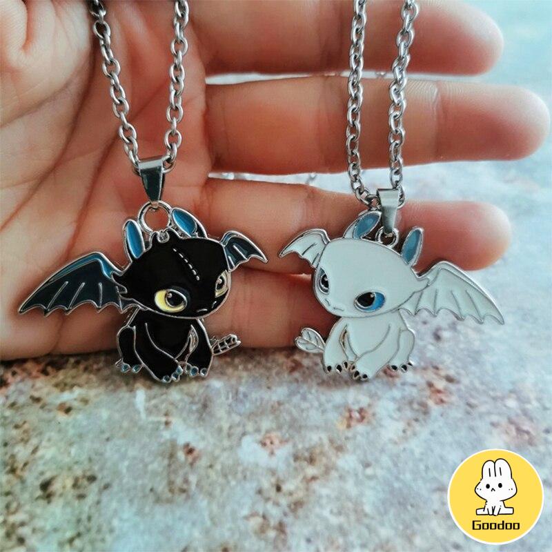 1 Pasang Baru Lucu Kartun Magnetik Pasangan Kalung Hitam Dan Putih Kecil Naga Terbang Klavikula Rantai Liontin -Doo
