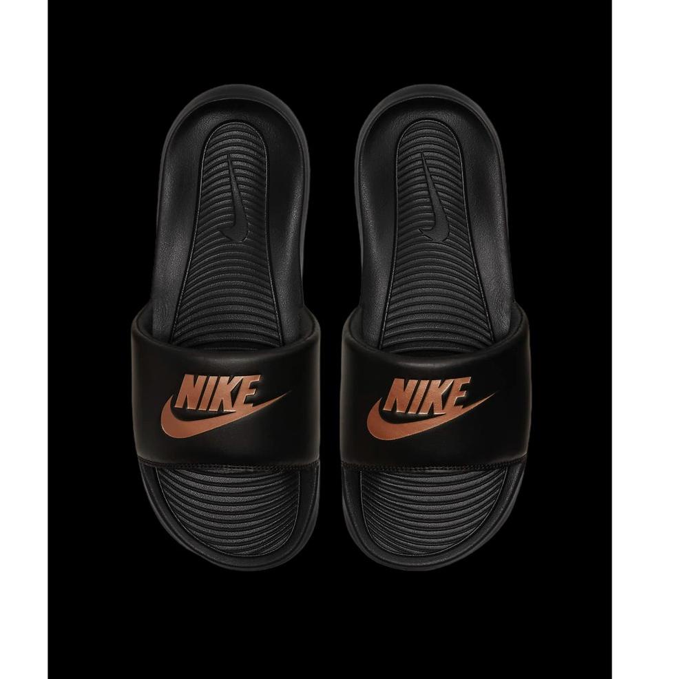 [KODE PRODUK FP9CY6372] Sendal Nike Victori One ORIGINAL Sandal Pria BIG SIZE Ukuran JUMBO BESAR Slo