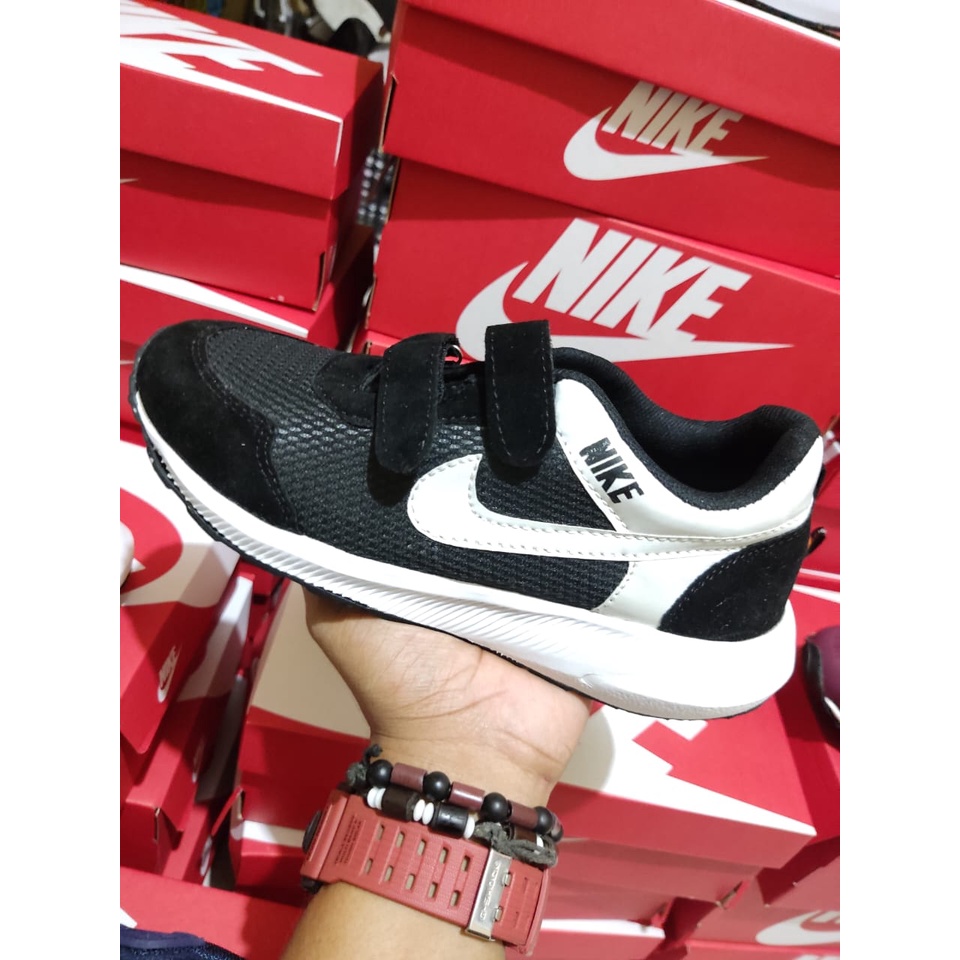 DISKON!! SEPATU ANAK TK SD SMP SEKOLAH GRADE ORIGINAL NIKE AIR MURAH SEPATU KASUAL KEREN TERBARU HITAM PUTIH VELCRO