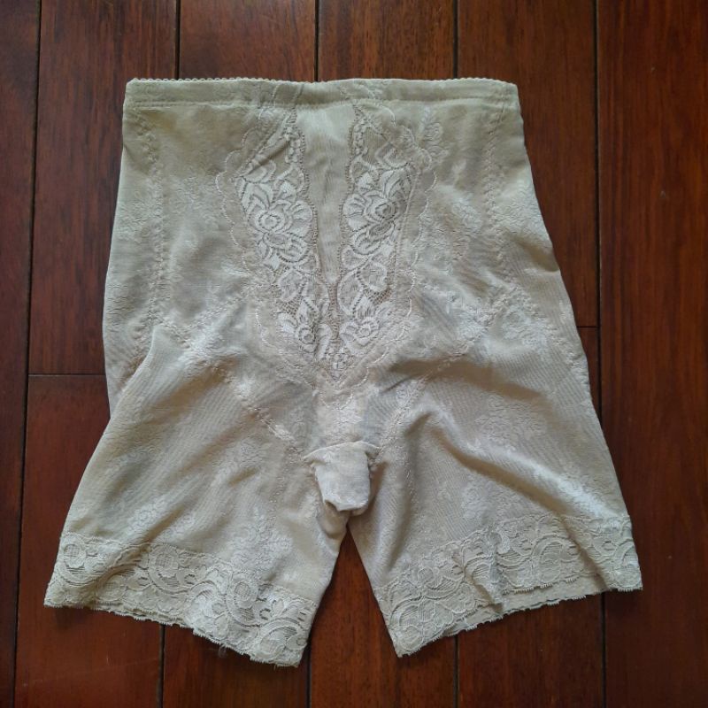 SORELLA Korset Wanita