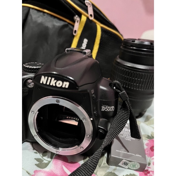 kamera Nikon D5000